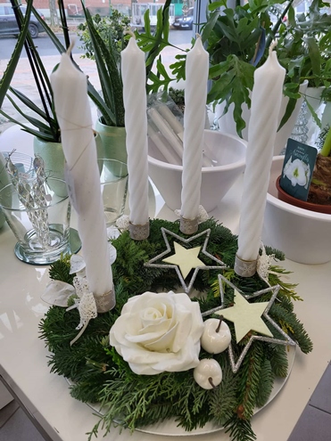 Weihnachtsdeko Blumenkränze Hannover